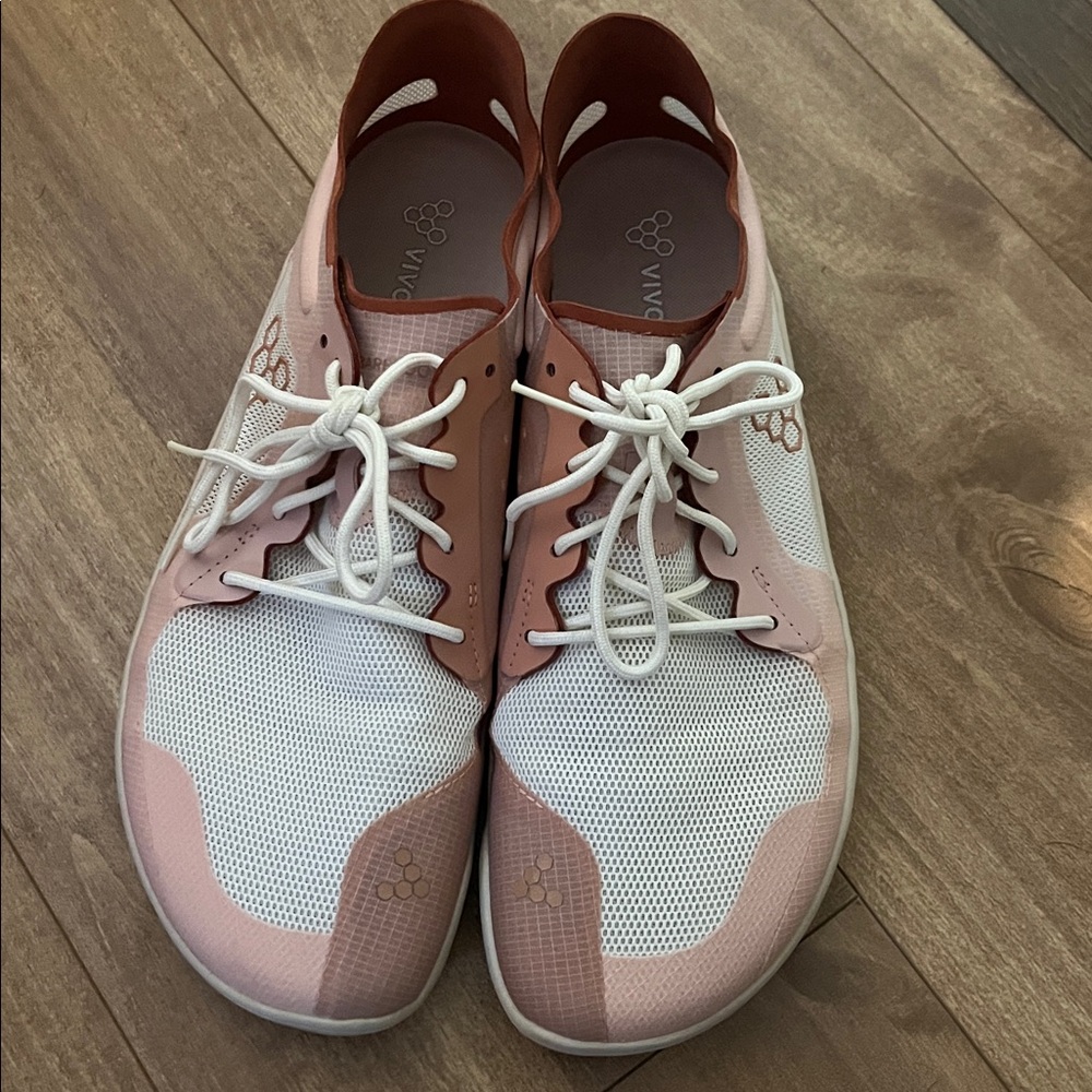 Vivo Barefoot Women's Pink and White Shoes - Picture 3 of 8